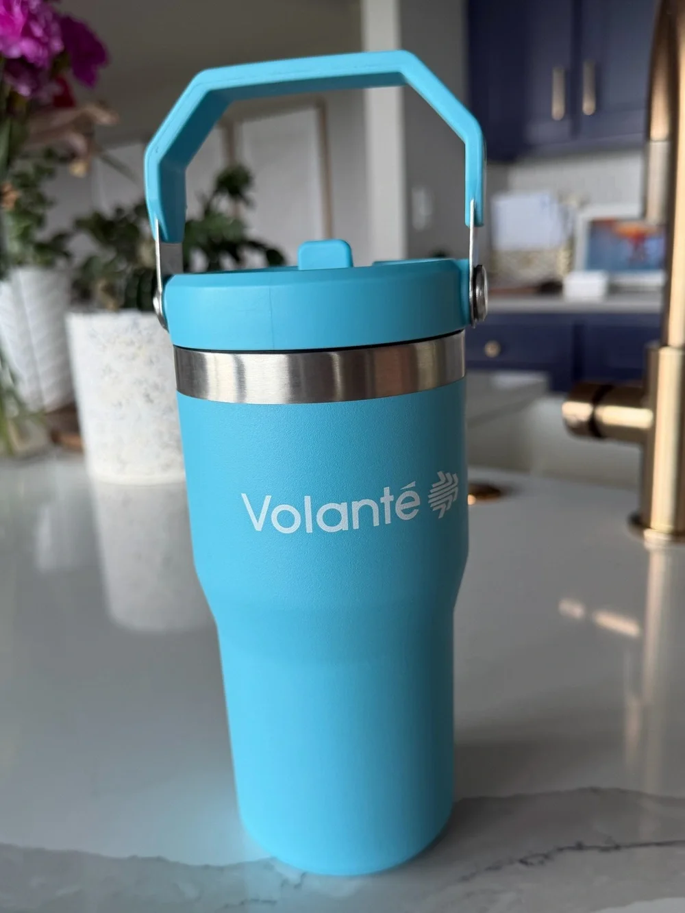 Stanley IceFlow Flip Straw 20 oz. Tumbler Aqua Blue Travel Handle New Athletic - Picture 4 of 6